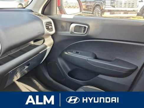New 2026 Hyundai Venue SE image 31