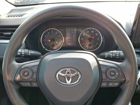 Used 2021 Toyota RAV4 XLE w/ Carpet Mat Package (TMS) AWD/4WD image 23