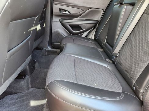 Used 2022 Buick Encore Preferred w/ Safety Package image 9