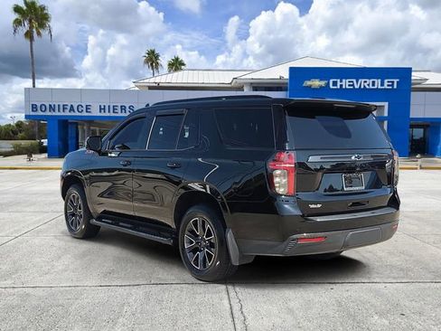 Used 2022 Chevrolet Tahoe Z71 w/ Luxury Package AWD/4WD image 3