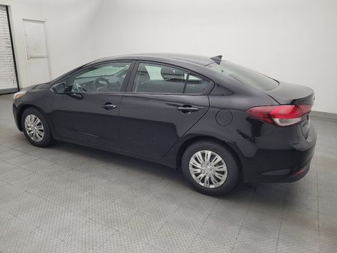 Used 2017 Kia Forte LX FWD image 3