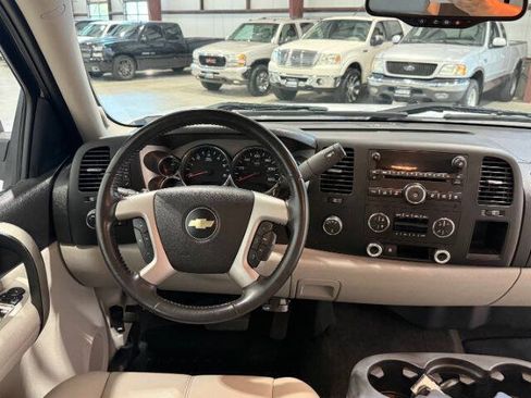 Used 2009 Chevrolet Silverado 1500 LT w/ Power Pack Plus AWD/4WD image 20