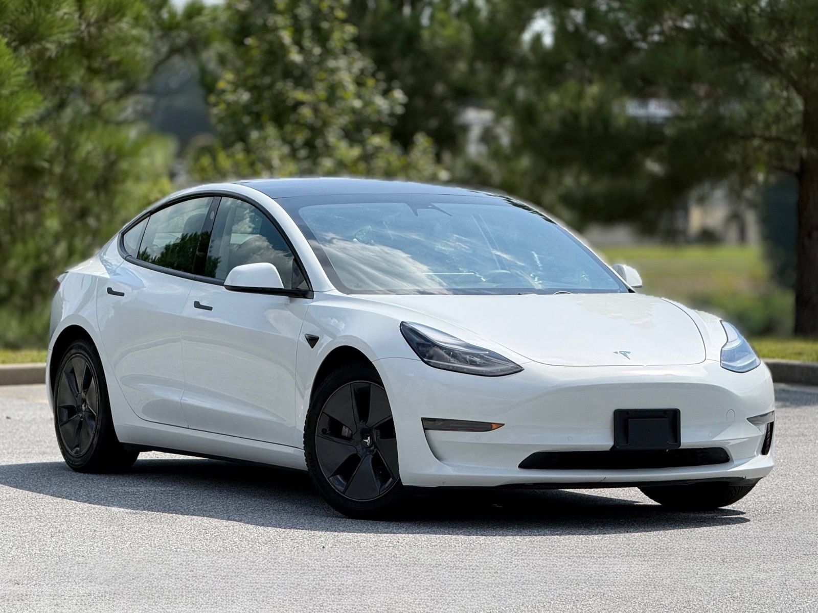Used 2021 Tesla Model 3 Standard Range Plus RWD image 13