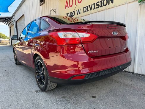 Used 2014 Ford Focus SE w/ Equipment Group 201A FWD image 10