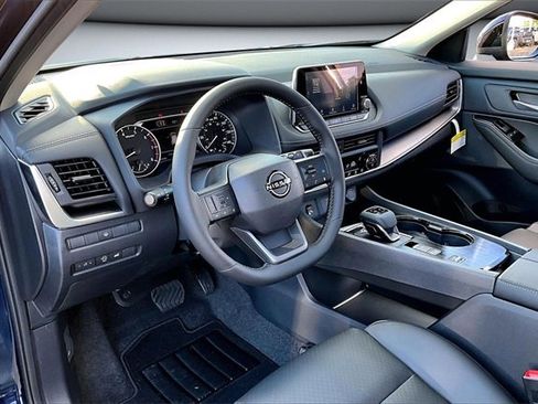 New 2026 Nissan Rogue SV image 7