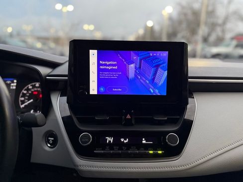 Used 2024 Toyota Corolla SE w/ SE Package image 26