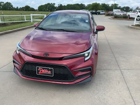Used 2023 Toyota Corolla SE image 5