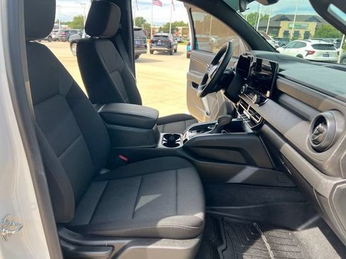 Used 2026 Chevrolet Colorado Trail Boss AWD/4WD image 17