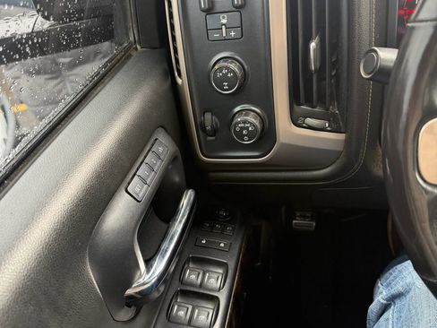 Used 2015 GMC Sierra 2500 Denali w/ Duramax Plus Package image 22