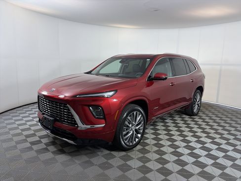 Certified 2025 Buick Enclave Avenir AWD/4WD image 2