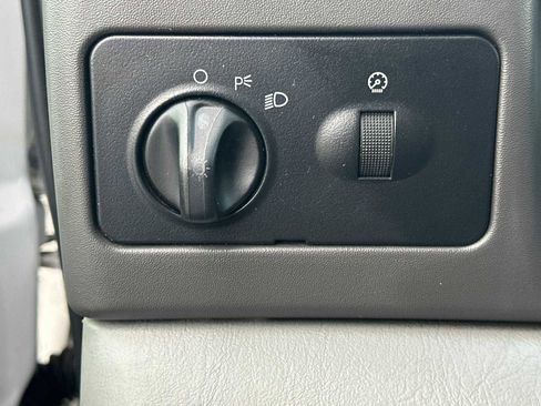 Used 2002 Ford F350 XL image 31