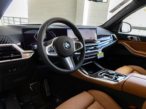 New 2026 BMW X5 xDrive40i AWD/4WD image 17