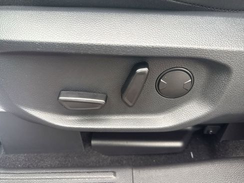 New 2025 Ford Ranger Lariat w/ Chrome Accent Package image 10