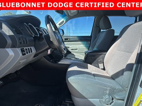 Used 2013 Toyota Tacoma PreRunner w/ SR5 Pkg image 9