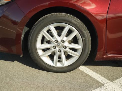 Used 2014 Toyota Avalon XLE image 10