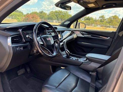 Used 2022 Cadillac XT6 Premium Luxury AWD/4WD image 10