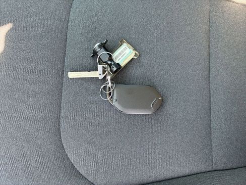 Used 2025 Kia K4 LXS image 17