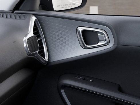 New 2025 Kia Soul LX w/ LX Technology Package image 25