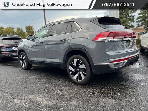 Used 2025 Volkswagen Atlas Cross Sport SEL AWD/4WD image 6