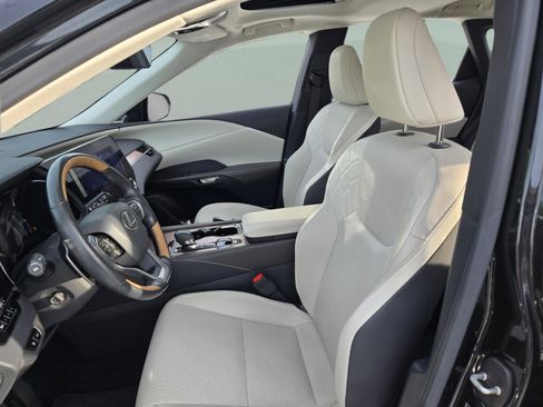Used 2024 Lexus RX 350 Premium w/ Accessory Package (Z1) FWD image 24