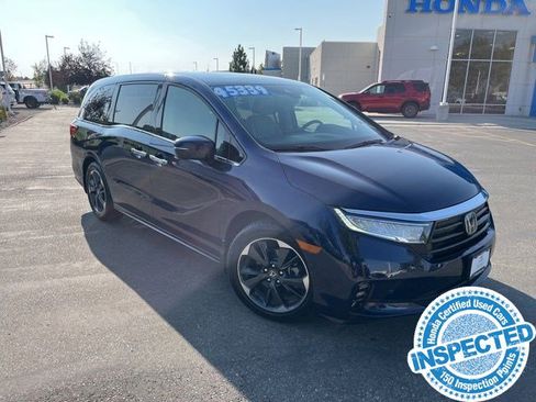 Used 2023 Honda Odyssey Elite image 2