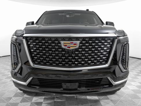 Used 2025 Cadillac Escalade Premium Luxury w/ Touring Package image 2