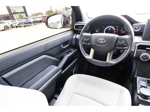 Used 2025 Toyota 4Runner SR5 image 6