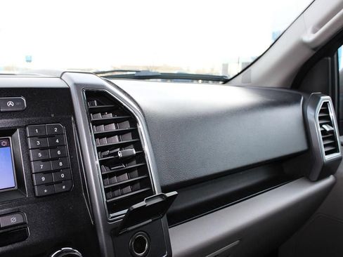 Used 2018 Ford F150 XLT image 30