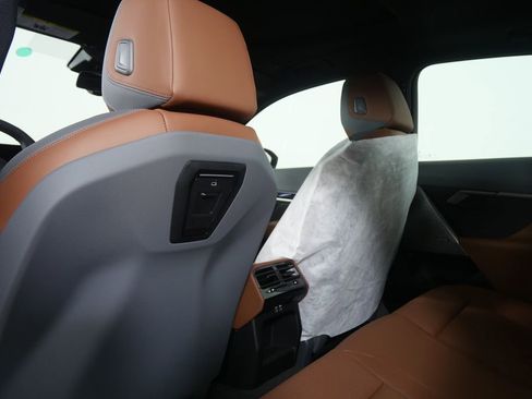 New 2026 BMW i5 eDrive40 w/ M Sport Package image 15