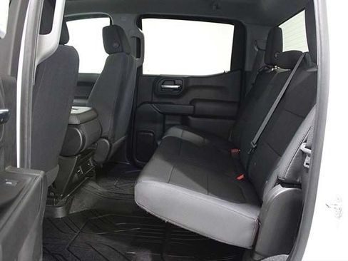 Used 2020 Chevrolet Silverado 1500 Custom w/ Custom Value Package AWD/4WD image 14