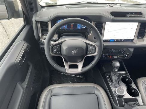 New 2025 Ford Bronco Outer Banks AWD/4WD image 7