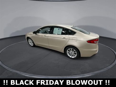 Used 2019 Ford Fusion SE image 6
