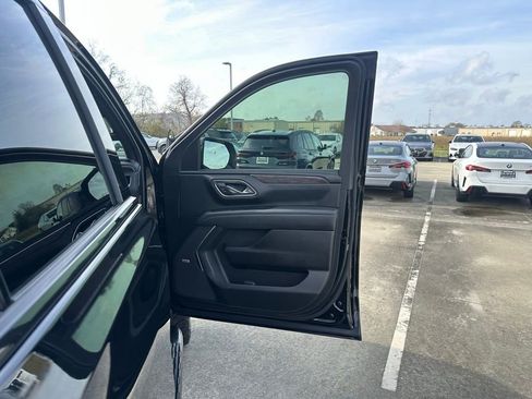 Used 2023 Chevrolet Tahoe Z71 w/ Luxury Package image 31