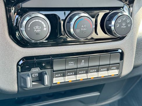 New 2026 RAM 3500 Tradesman AWD/4WD image 17