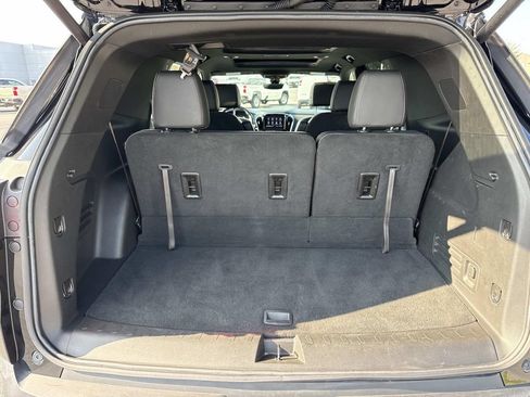 Used 2023 Chevrolet Traverse RS AWD/4WD image 22