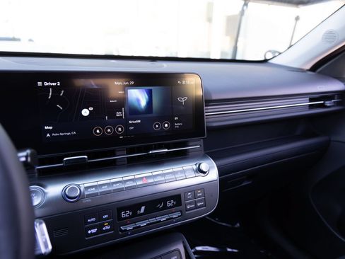 Used 2024 Hyundai Kona Limited FWD image 24