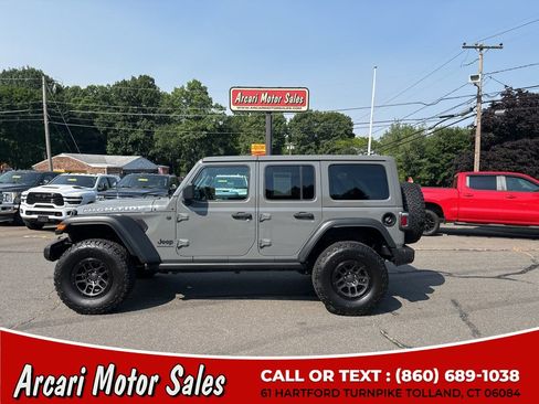 Used 2023 Jeep Wrangler Unlimited Sport AWD/4WD image 2