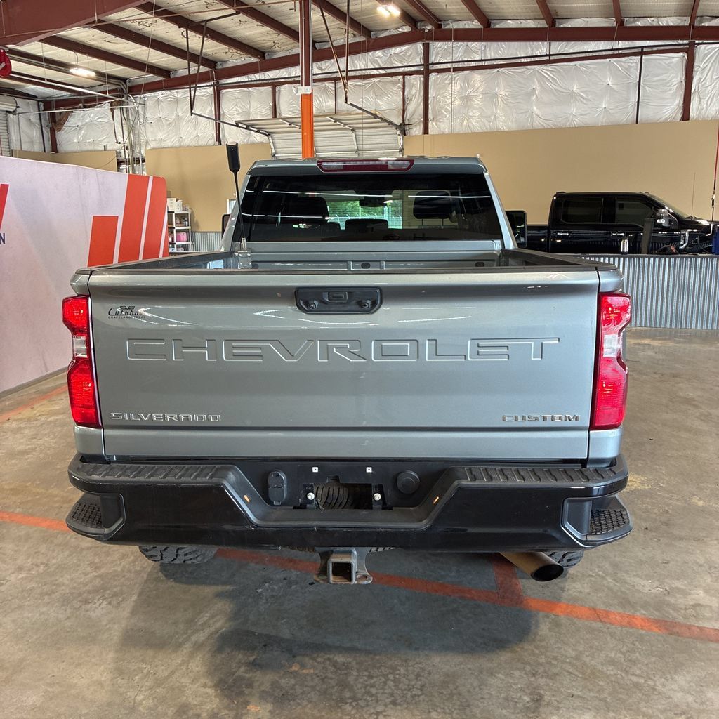 Used 2024 Chevrolet Silverado 2500 Custom w/ Custom Convenience Package AWD/4WD image 9