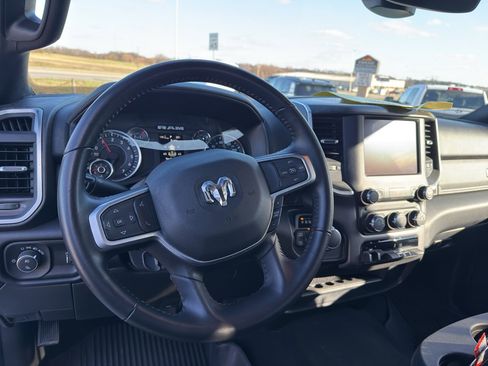 Used 2024 RAM 2500 Big Horn w/ Bed Utility Group image 9