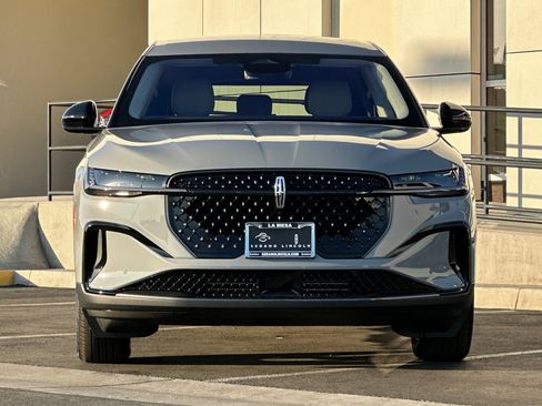 New 2026 Lincoln Nautilus Premier w/ Jet Appearance Package image 8