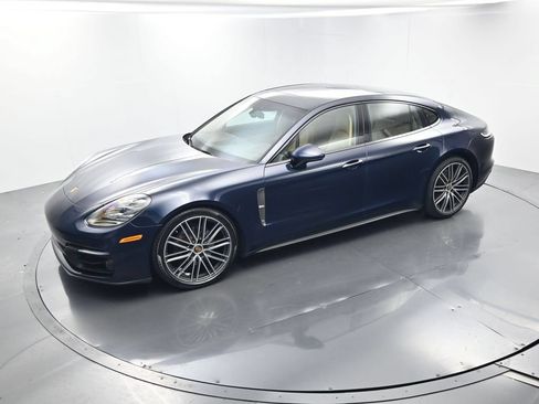 Certified 2023 Porsche Panamera Platinum Edition RWD image 35