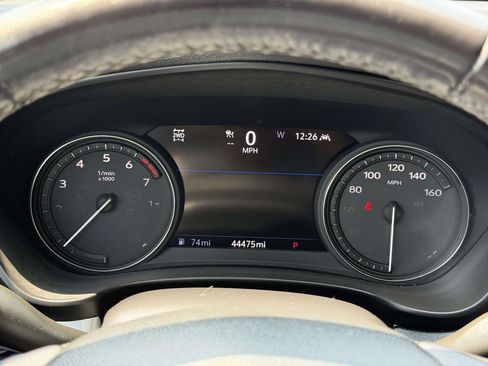 Used 2023 Cadillac XT4 Premium Luxury w/ Technology Package AWD/4WD image 24