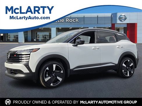 Certified 2025 Nissan Kicks SR image 1