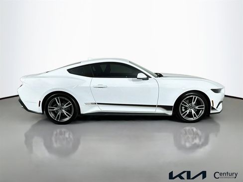 Used 2025 Ford Mustang Coupe w/ Wheel & Stripe Package RWD image 4