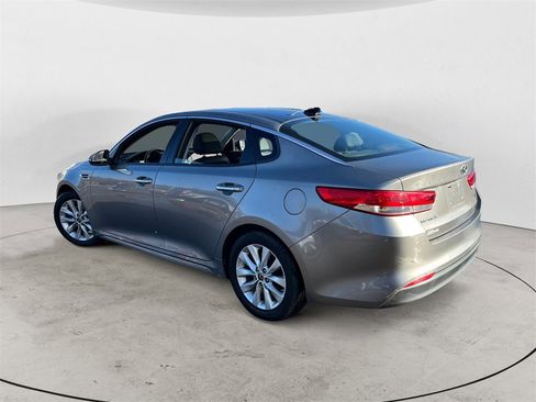 Used 2016 Kia Optima EX w/ Premium Package image 4