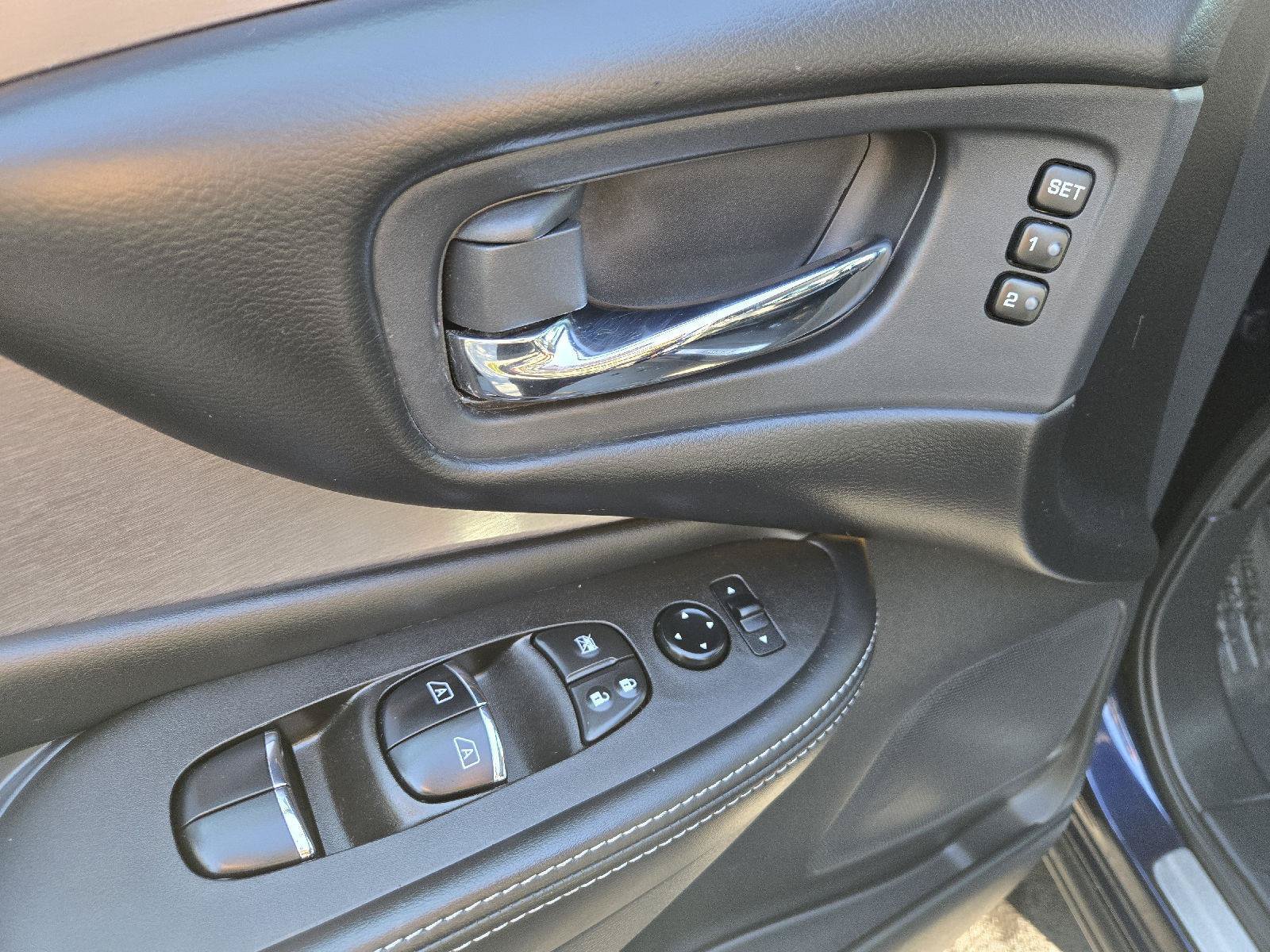 Used 2023 Nissan Murano SL w/ SL Moonroof Package AWD/4WD image 15