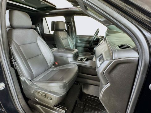 Used 2021 Chevrolet Tahoe Z71 w/ Rear Media and Nav Package AWD/4WD image 30