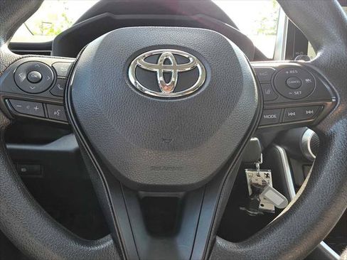 Used 2025 Toyota RAV4 LE AWD/4WD image 23
