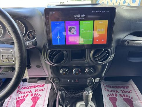 Used 2015 Jeep Wrangler Sport AWD/4WD image 10