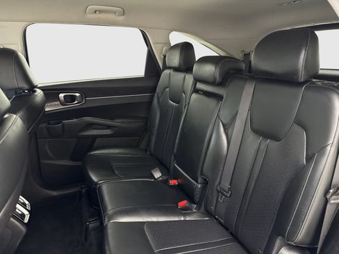 Used 2021 Kia Sorento S FWD image 35